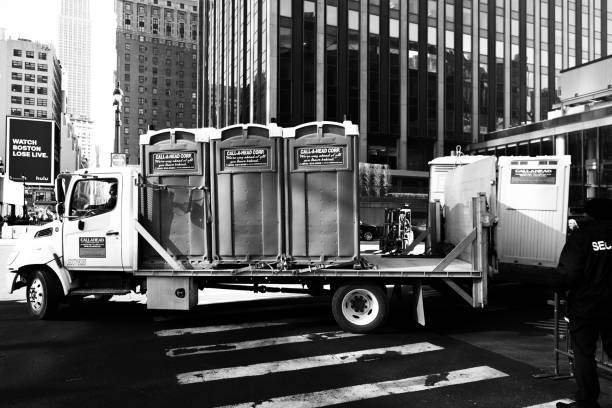Best Affordable portable toilet rental  in Elm Springs, AR
